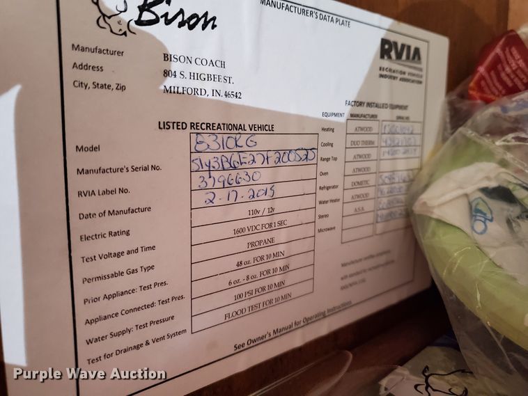 image for item JM9753 2015 Bison Ranger  livestock trailer