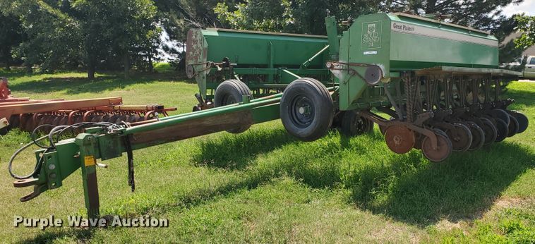 image for item JM9754 1988 Great Plains Solid Stand 24  grain drill