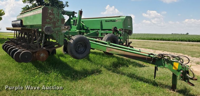 image for item JM9754 1988 Great Plains Solid Stand 24  grain drill