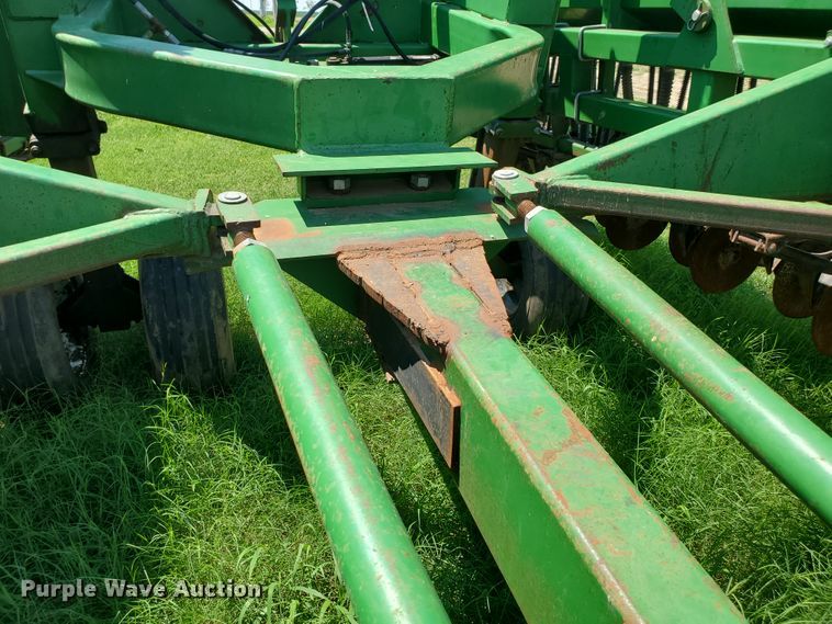 image for item JM9754 1988 Great Plains Solid Stand 24  grain drill