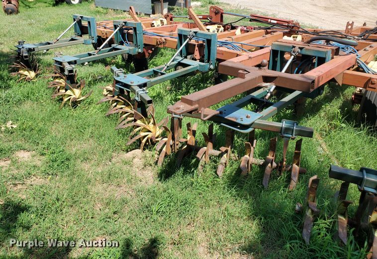 image for item JM9756 Krause 3775  sweep plow