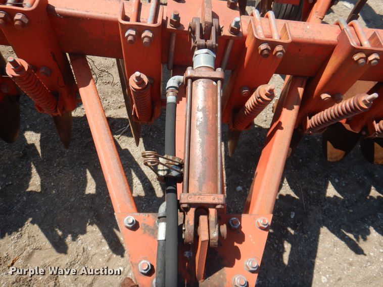 image for item JY9748 White 435  disk chisel