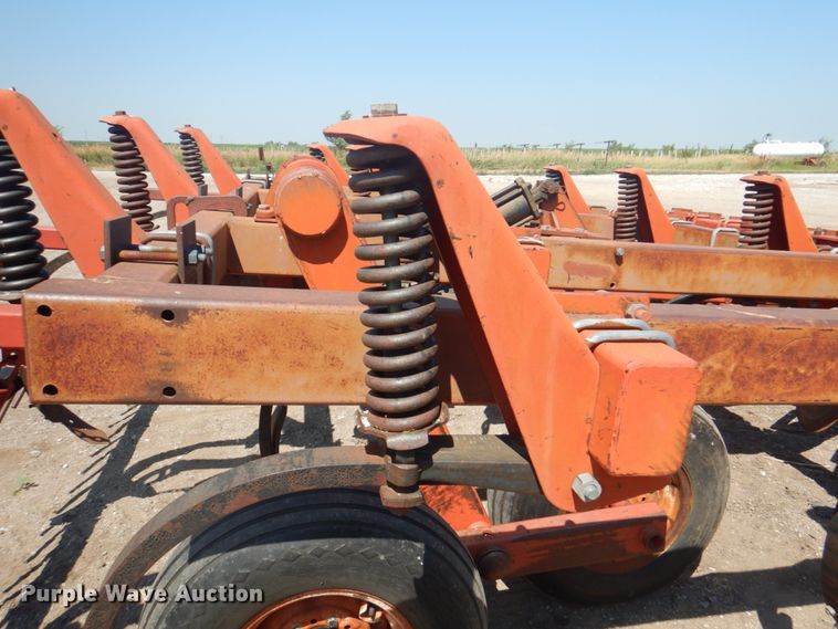 image for item JY9748 White 435  disk chisel