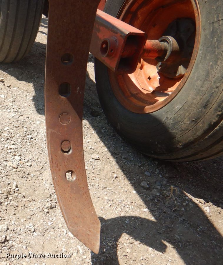 image for item JY9748 White 435  disk chisel