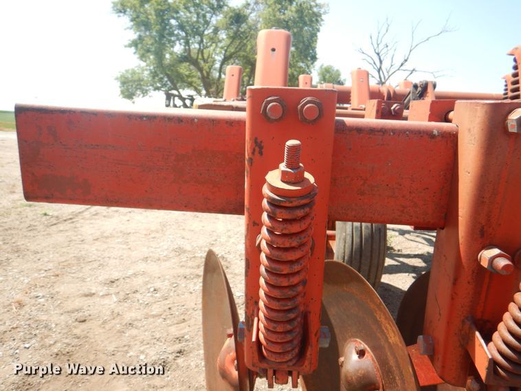 image for item JY9748 White 435  disk chisel