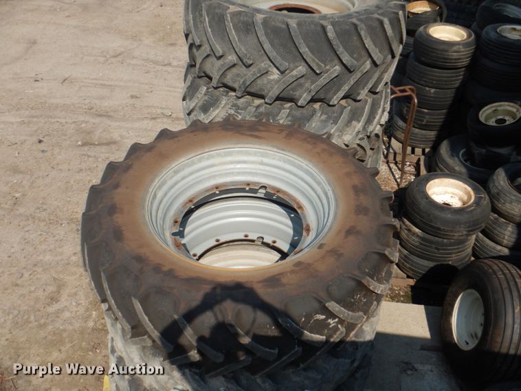 image for item JY9753 (4) Miltas AC85 480/80R42 tires