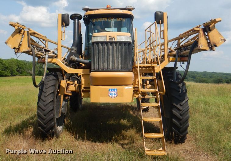 image for item JY9754 2011 Ag-Chem RoGator 994  sprayer