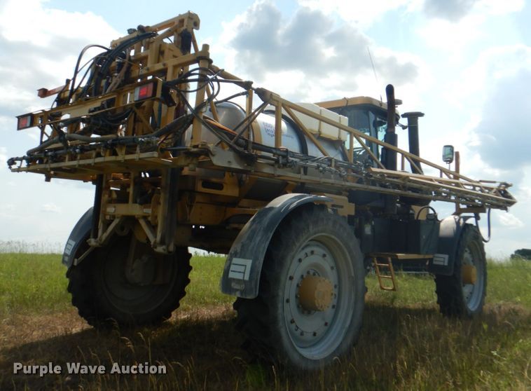 image for item JY9754 2011 Ag-Chem RoGator 994  sprayer