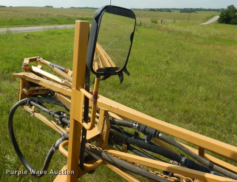 image for item JY9754 2011 Ag-Chem RoGator 994  sprayer