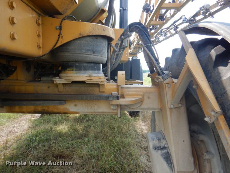 image for item JY9754 2011 Ag-Chem RoGator 994  sprayer