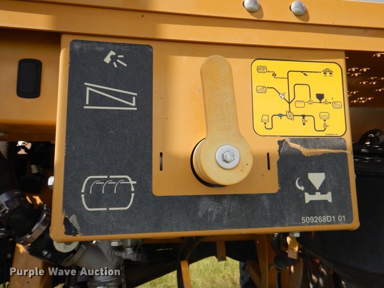 image for item JY9754 2011 Ag-Chem RoGator 994  sprayer