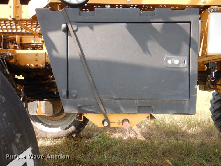 image for item JY9754 2011 Ag-Chem RoGator 994  sprayer