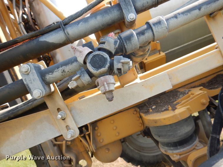image for item JY9754 2011 Ag-Chem RoGator 994  sprayer