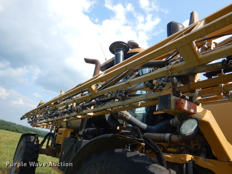 image for item JY9754 2011 Ag-Chem RoGator 994  sprayer