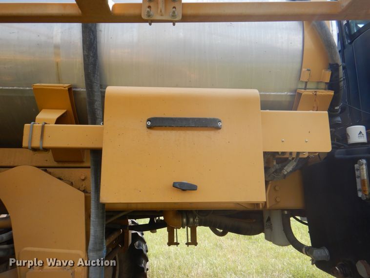 image for item JY9754 2011 Ag-Chem RoGator 994  sprayer