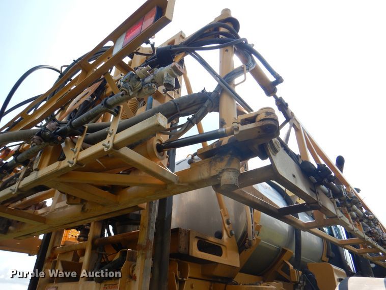 image for item JY9754 2011 Ag-Chem RoGator 994  sprayer