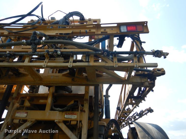 image for item JY9754 2011 Ag-Chem RoGator 994  sprayer