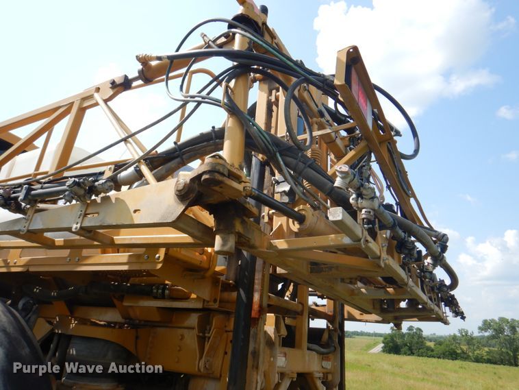 image for item JY9754 2011 Ag-Chem RoGator 994  sprayer
