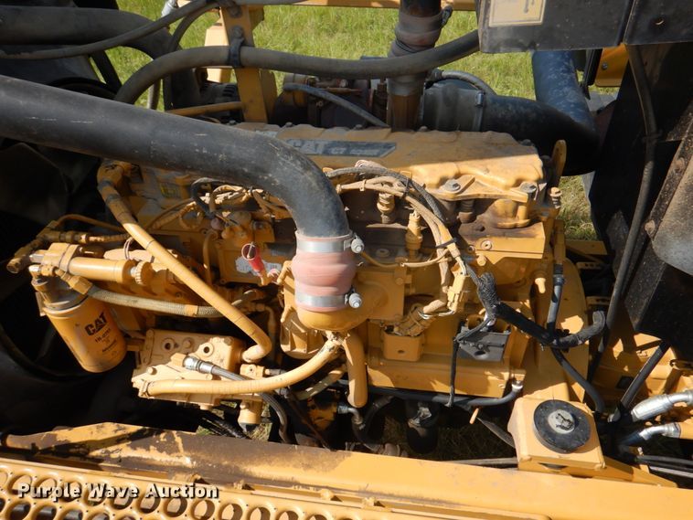 image for item JY9754 2011 Ag-Chem RoGator 994  sprayer