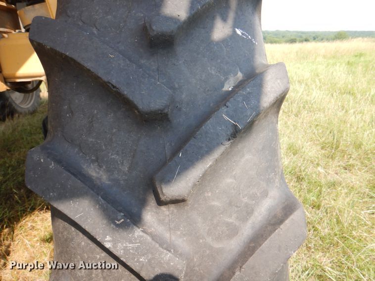 image for item JY9754 2011 Ag-Chem RoGator 994  sprayer