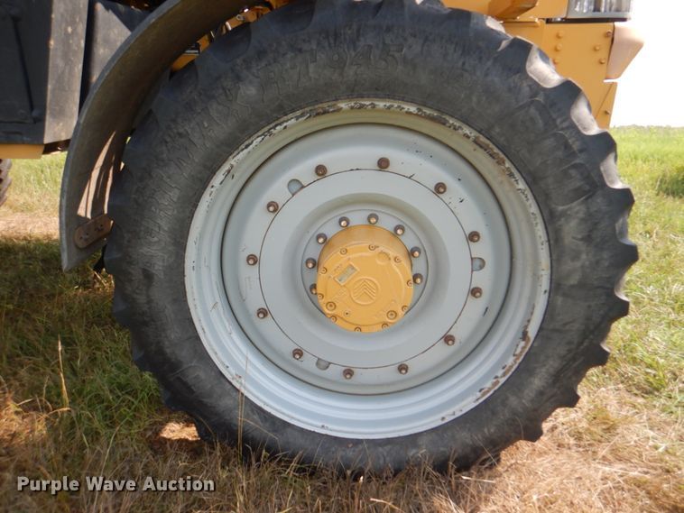 image for item JY9754 2011 Ag-Chem RoGator 994  sprayer