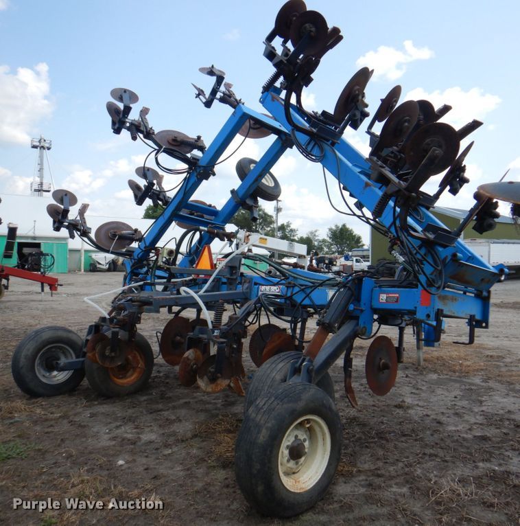 image for item JY9758 DMI 3300 Nutri-Placer  NH3 applicator