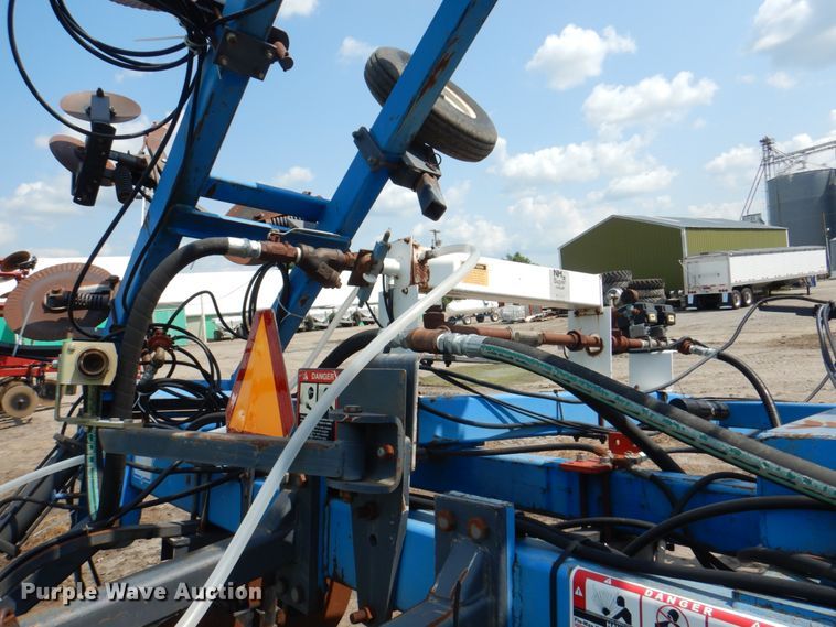 image for item JY9758 DMI 3300 Nutri-Placer  NH3 applicator