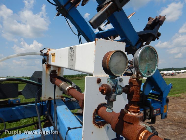 image for item JY9758 DMI 3300 Nutri-Placer  NH3 applicator