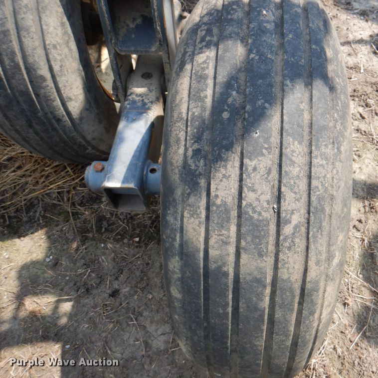 image for item JY9758 DMI 3300 Nutri-Placer  NH3 applicator