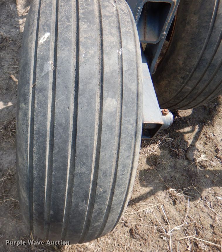 image for item JY9758 DMI 3300 Nutri-Placer  NH3 applicator