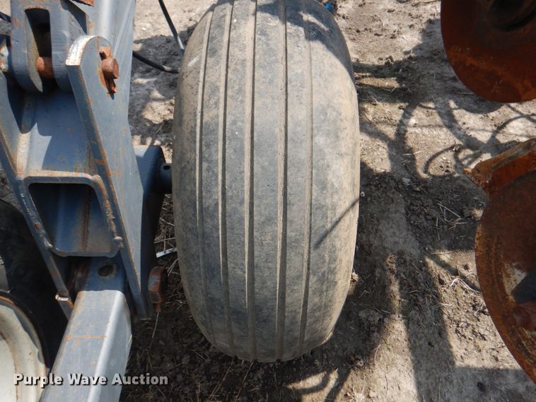 image for item JY9758 DMI 3300 Nutri-Placer  NH3 applicator