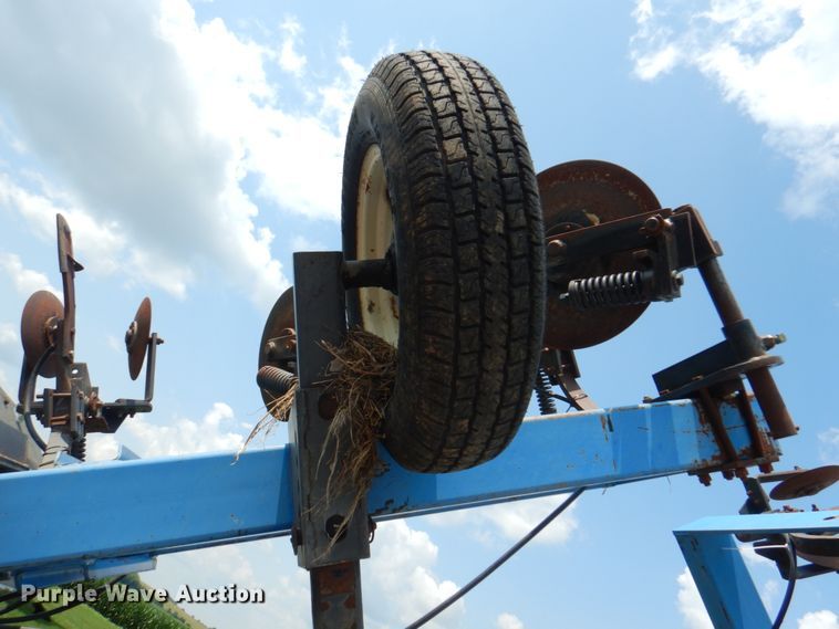 image for item JY9758 DMI 3300 Nutri-Placer  NH3 applicator