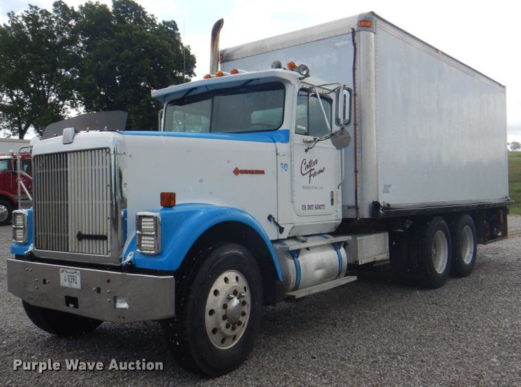 image for item JY9775 1987 International 9370  box truck