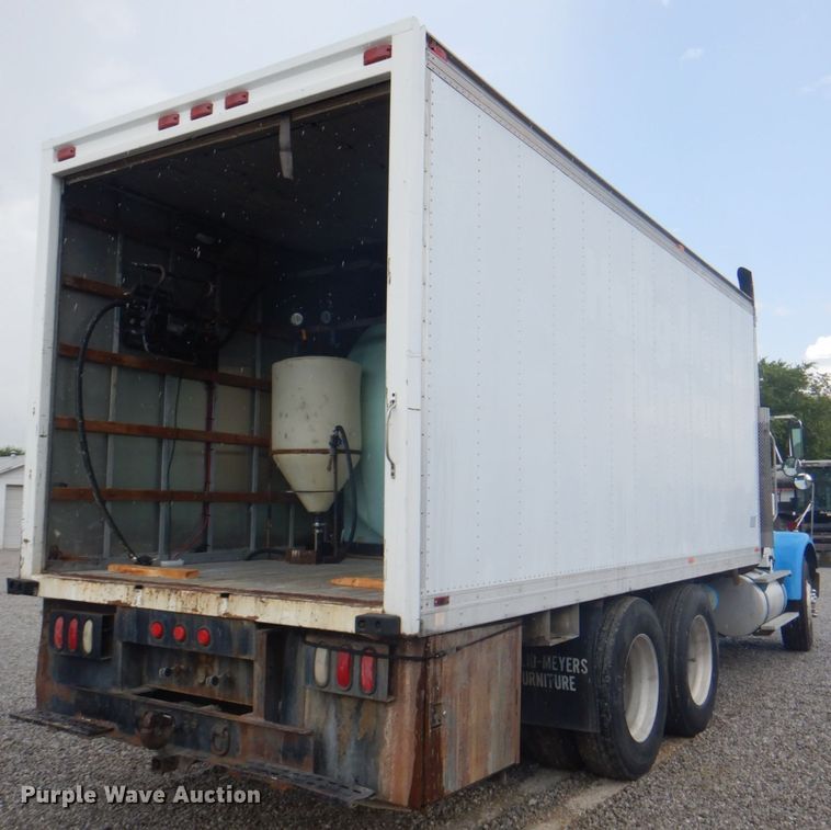 image for item JY9775 1987 International 9370  box truck