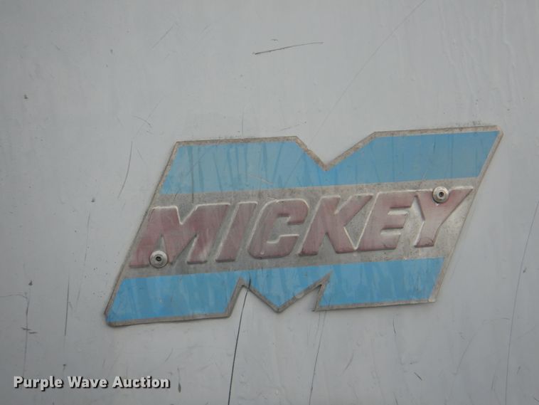 image for item JY9775 1987 International 9370  box truck