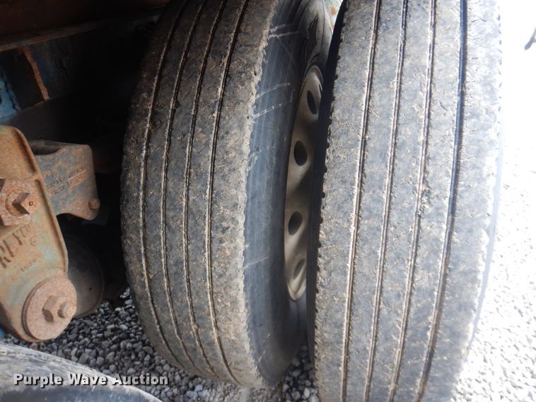 image for item JY9775 1987 International 9370  box truck