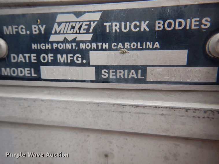 image for item JY9775 1987 International 9370  box truck