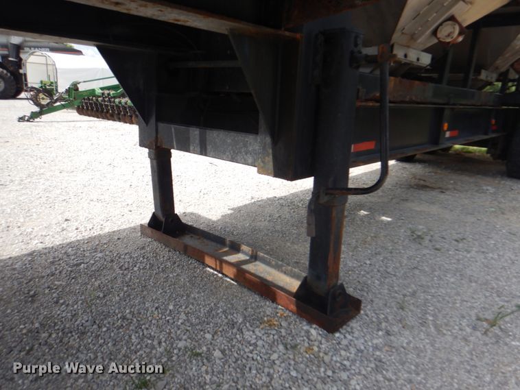 image for item JY9779 2012 Magnolia  trailer with Adams fertilizer tender