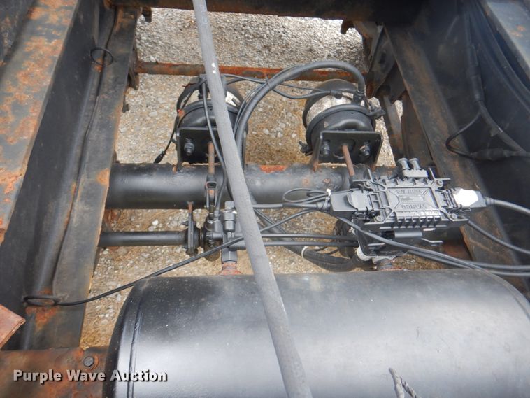 image for item JY9779 2012 Magnolia  trailer with Adams fertilizer tender