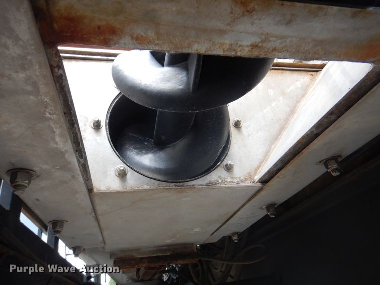 image for item JY9779 2012 Magnolia  trailer with Adams fertilizer tender