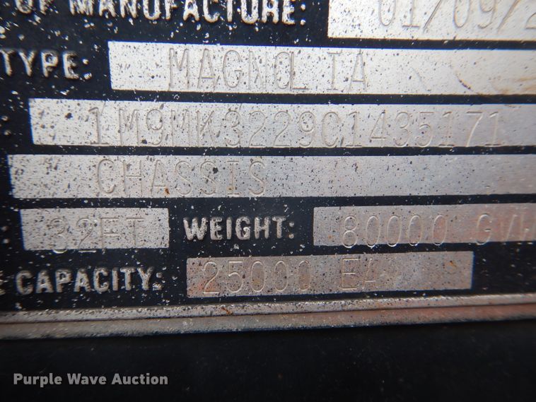 image for item JY9779 2012 Magnolia  trailer with Adams fertilizer tender