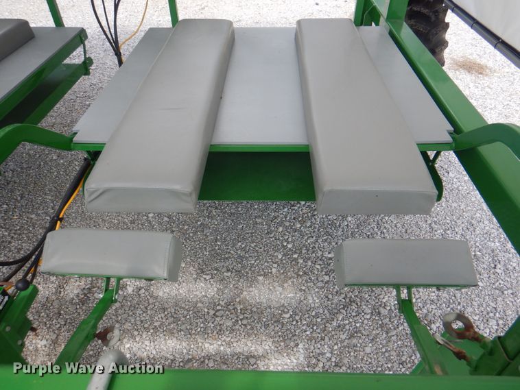 image for item JY9781 Nabers Ag Equipment Easy Pick  harvest assitant