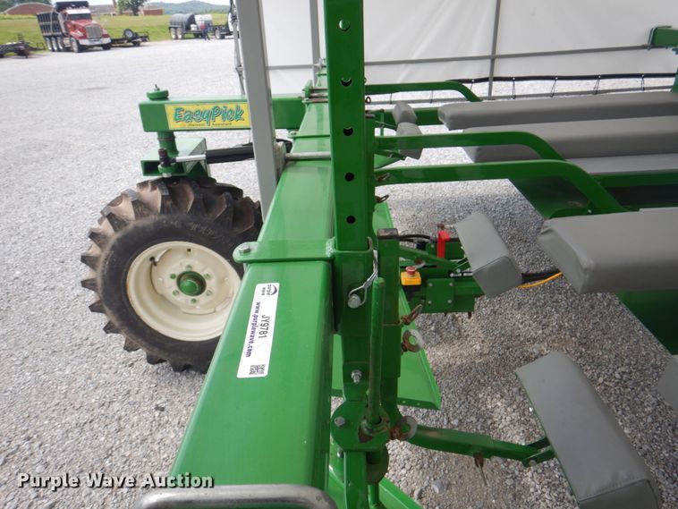 image for item JY9781 Nabers Ag Equipment Easy Pick  harvest assitant