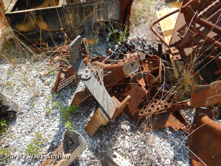 image for item JY9784 Volvo A45G  haul truck frame and parts