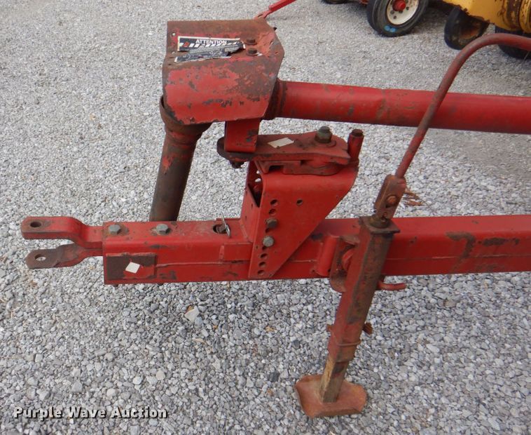 image for item JY9786 1986 New Holland 311  small square baler