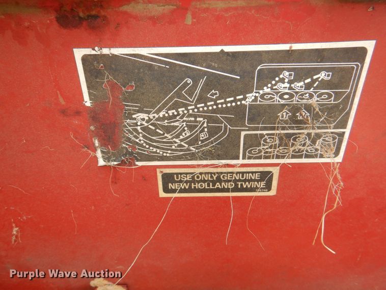 image for item JY9786 1986 New Holland 311  small square baler