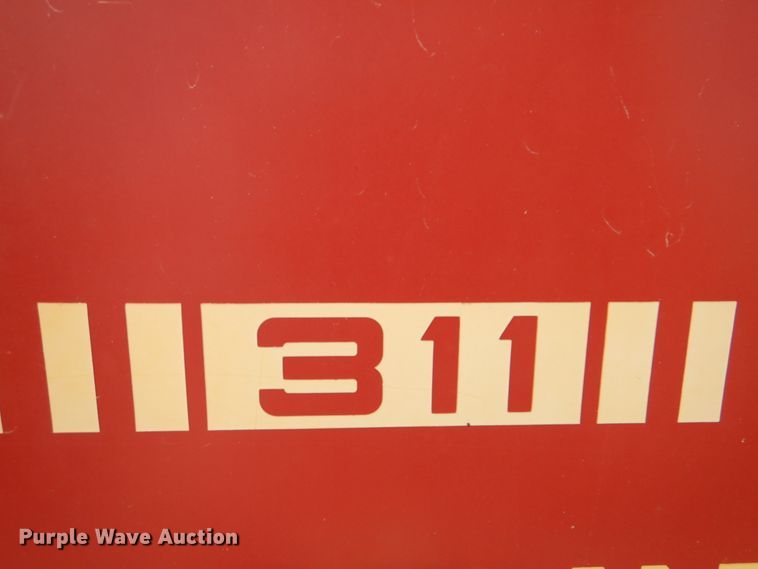 image for item JY9786 1986 New Holland 311  small square baler