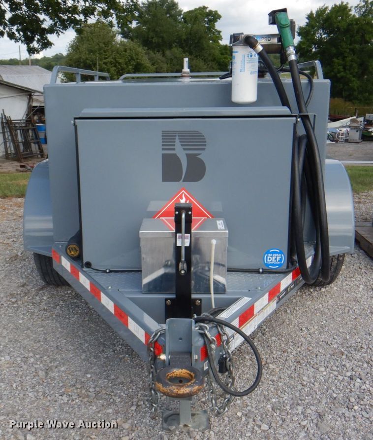 image for item JY9790 2020 Thunder Creek EV750  fuel tank trailer