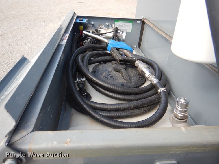 image for item JY9790 2020 Thunder Creek EV750  fuel tank trailer