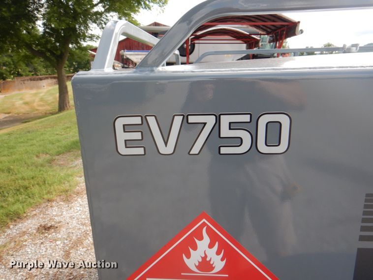 image for item JY9790 2020 Thunder Creek EV750  fuel tank trailer